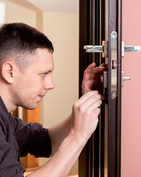 : Professional Locksmith For Commercial And Residential Locksmith Services in Pacific Grove, CA