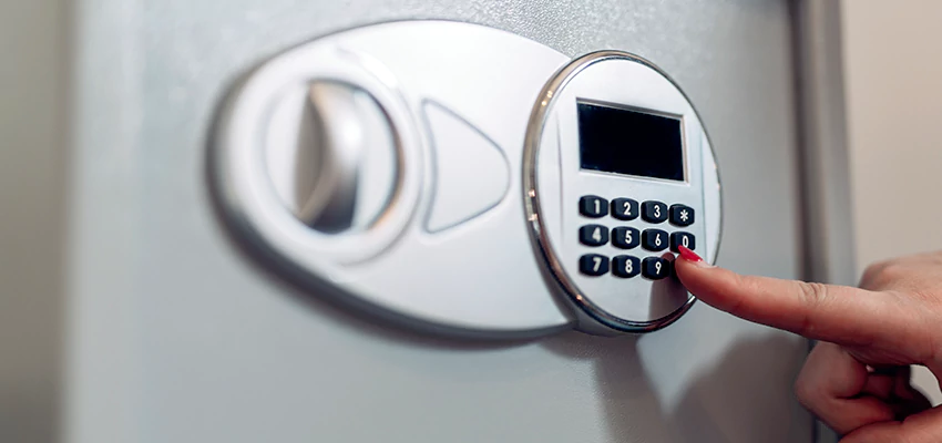 Jewelry Safe Cracking in Pacific Grove, California